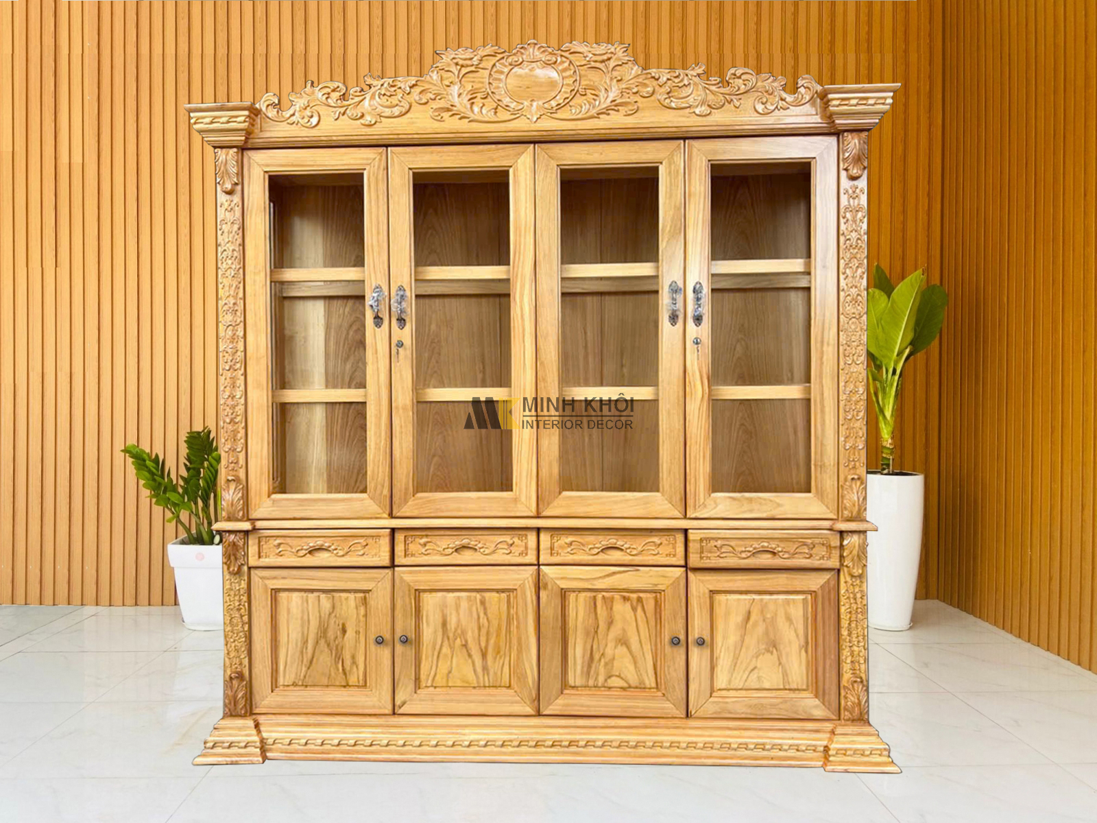 tu-ruou-go-go-do-4-canh-tan-co-dien