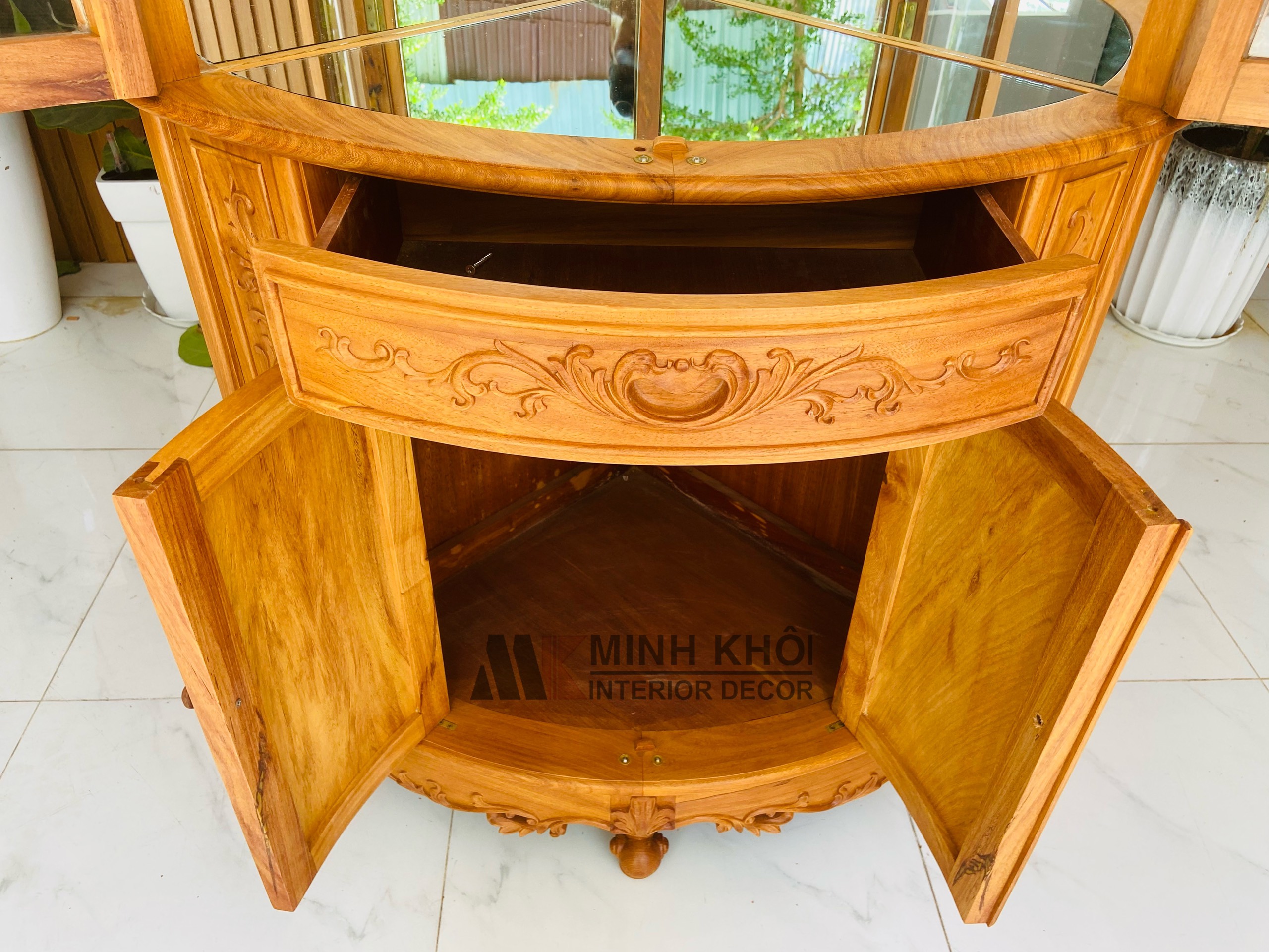 Tủ Rượu Gỗ Gõ Đỏ Góc - TR2027