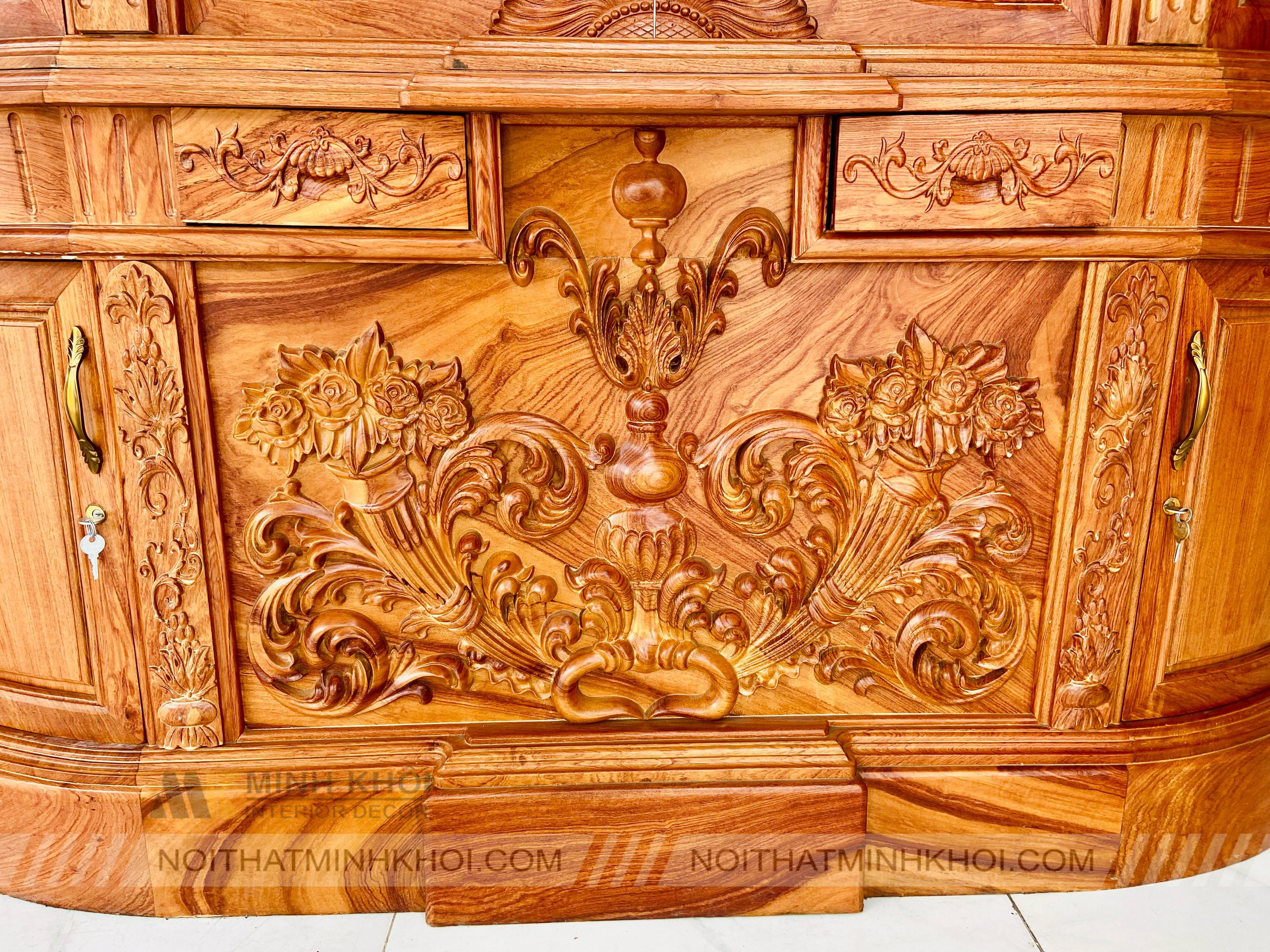 Tủ rượu Hương đá 2m Hoàng Gia - TR2031