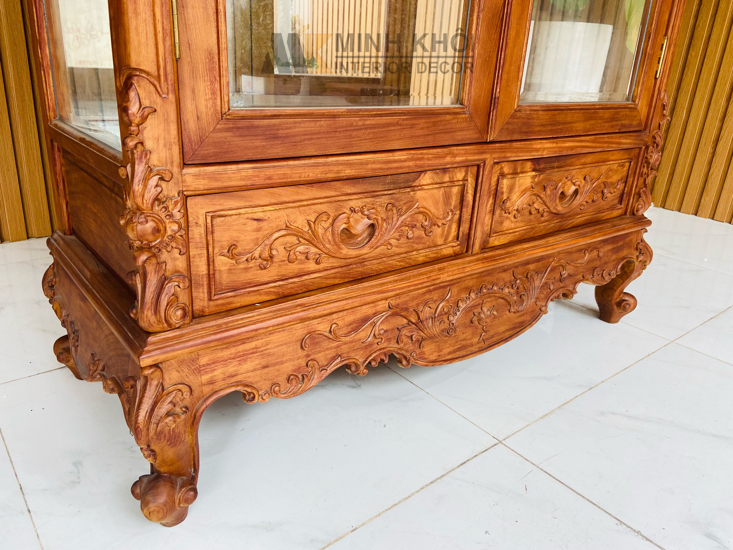 Tủ rượu hương lào 1m15 - TR2028