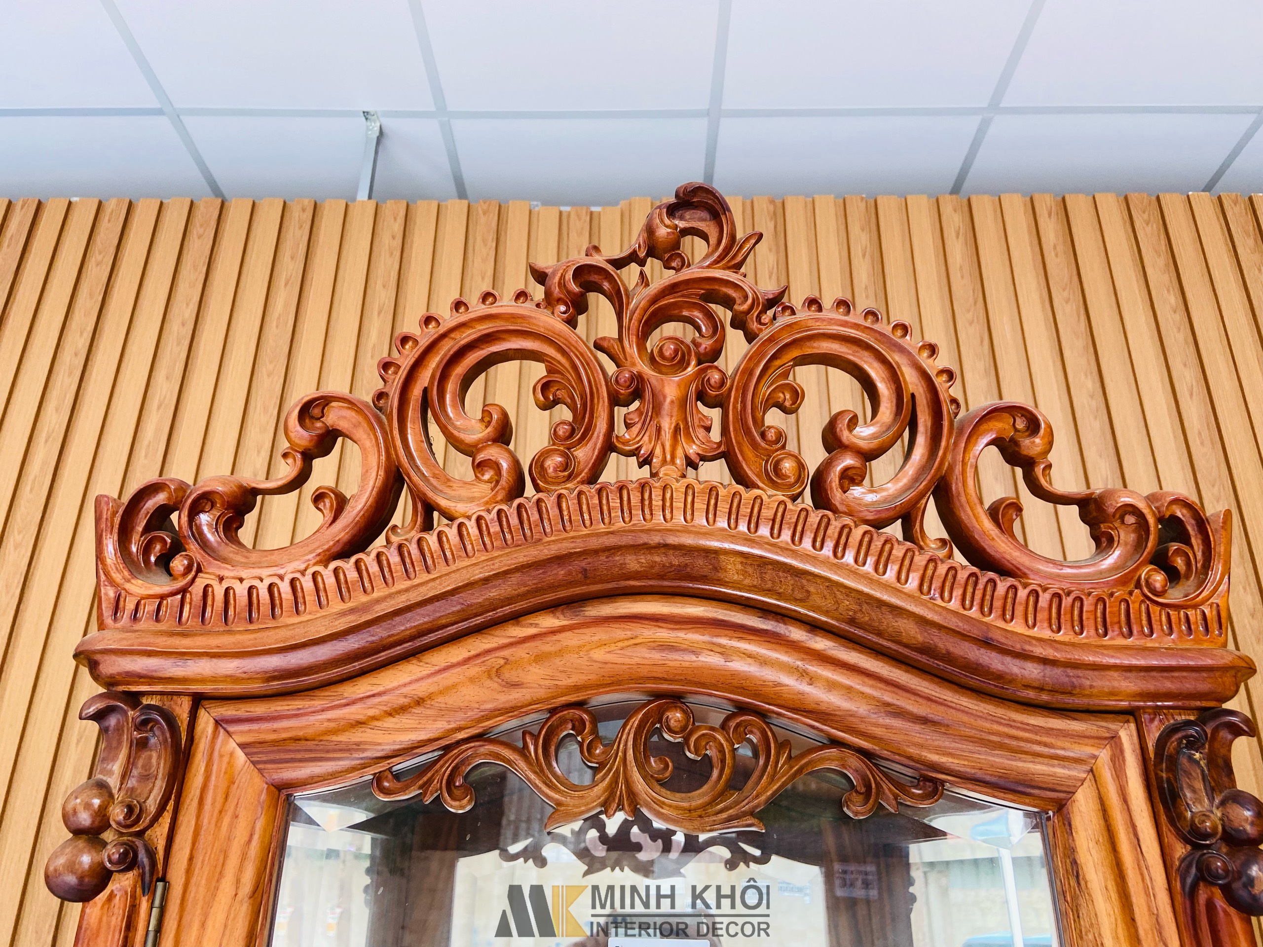 Tủ rượu hương lào phẳng 70cm - TR2028