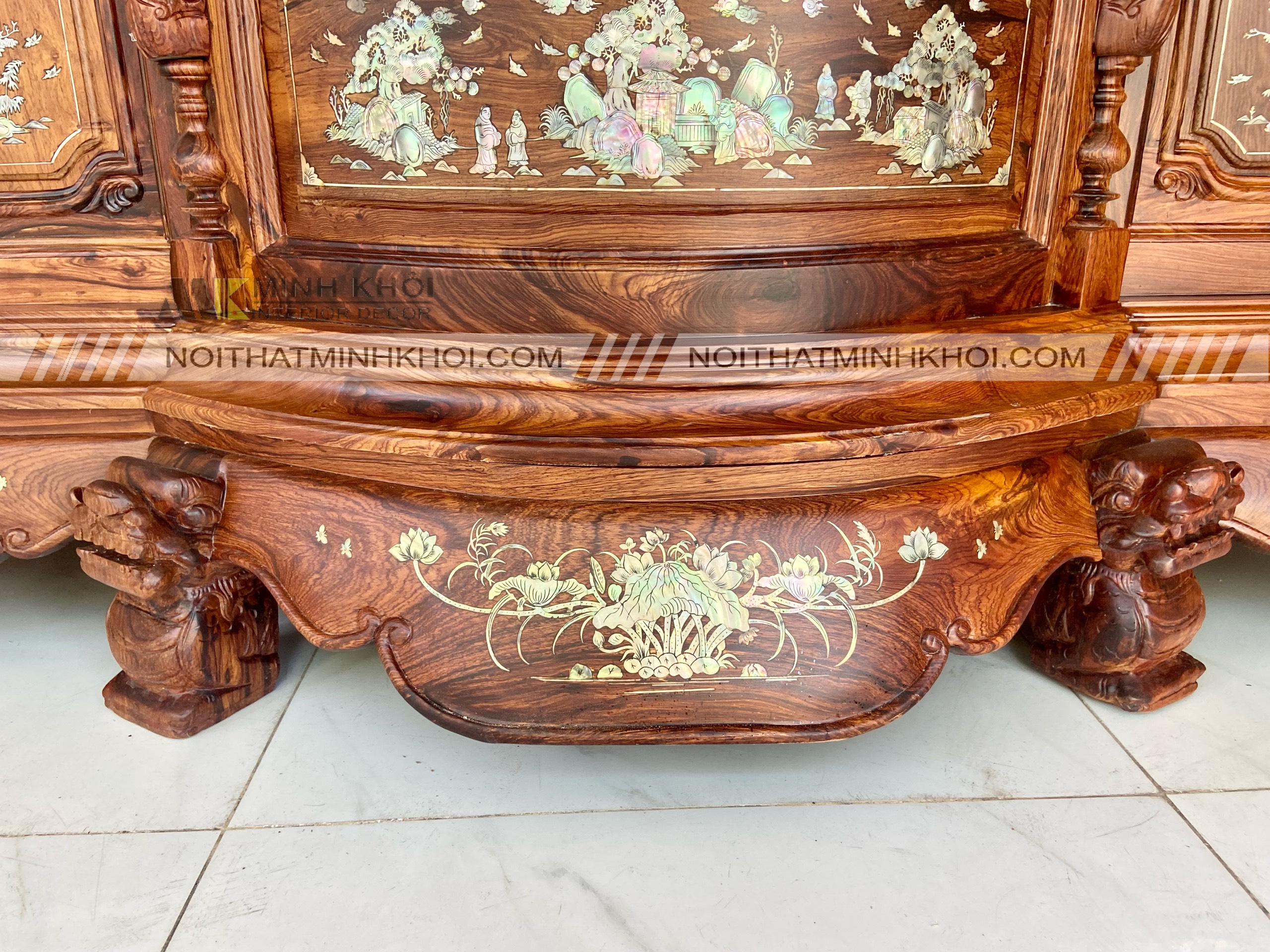 Tủ Thờ Cẩm Lai Mặt Cong Cẩn Cao Cấp 1m75 - TT204