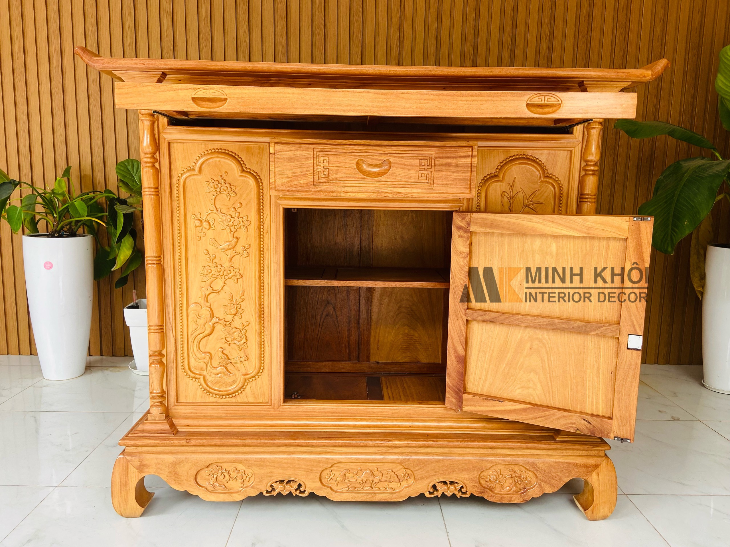 Tủ thờ gõ đỏ 1m53 mặt liền - TT222