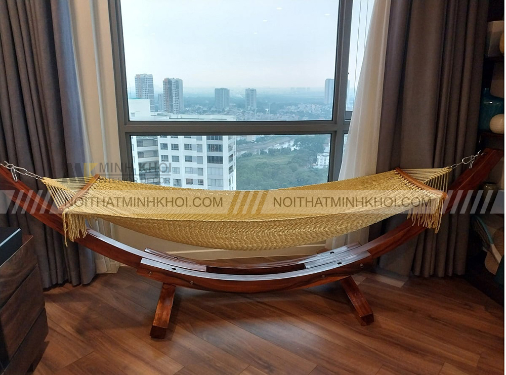 Võng gỗ lưới sợi tơ vàng