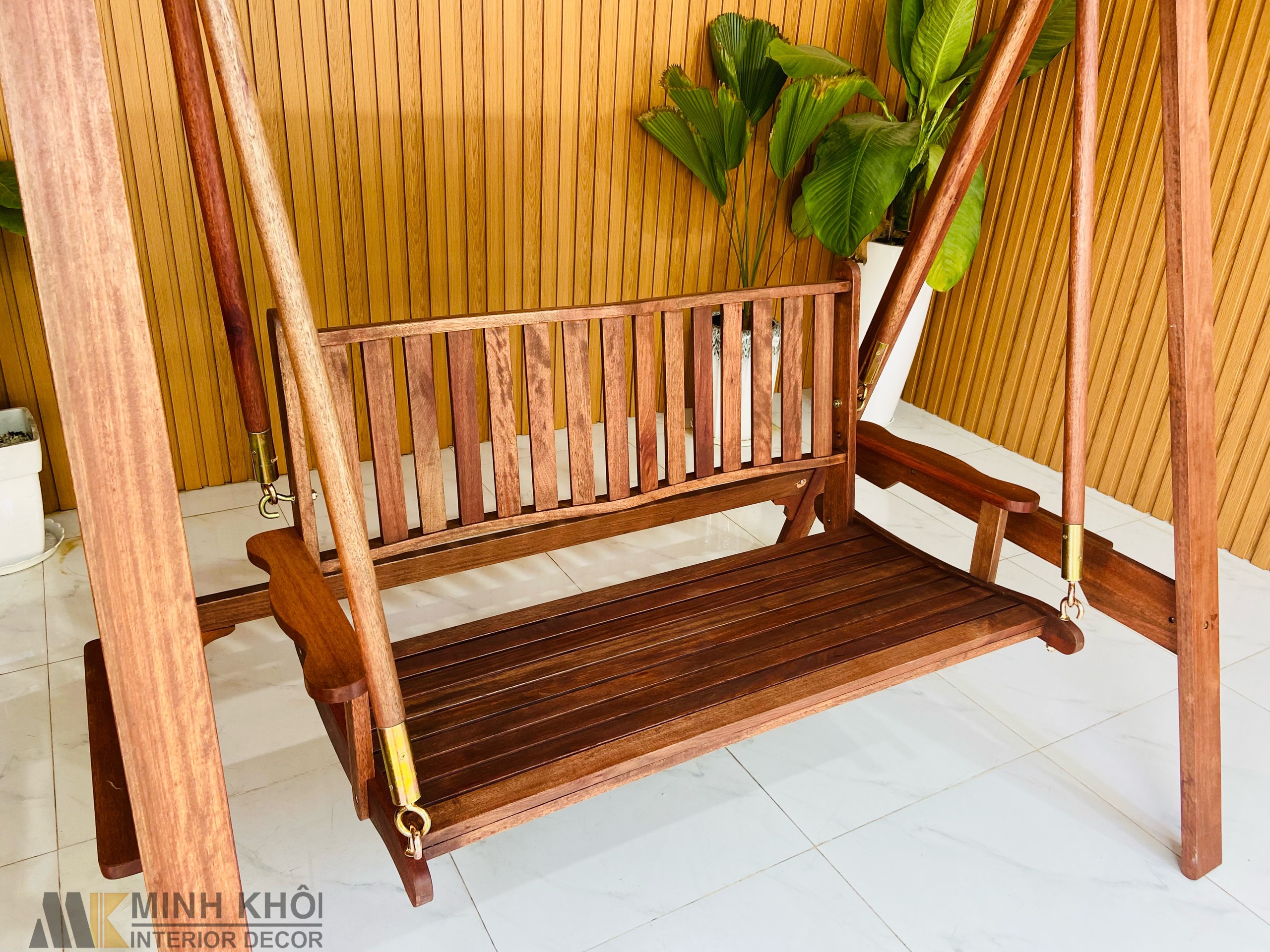 Xích đu gỗ Dầu có mái - XDG001