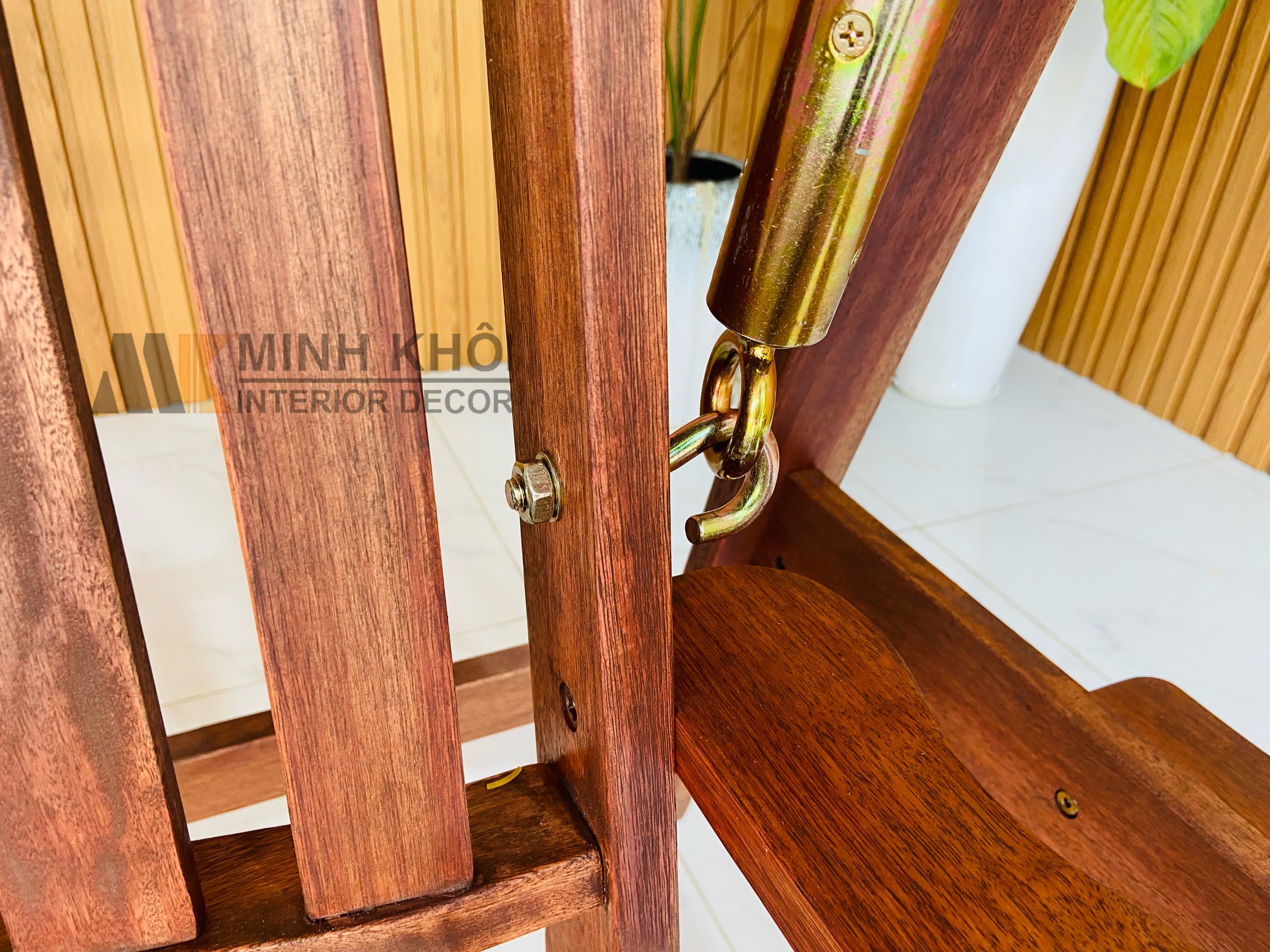 Xích đu gỗ Dầu có mái - XDG001