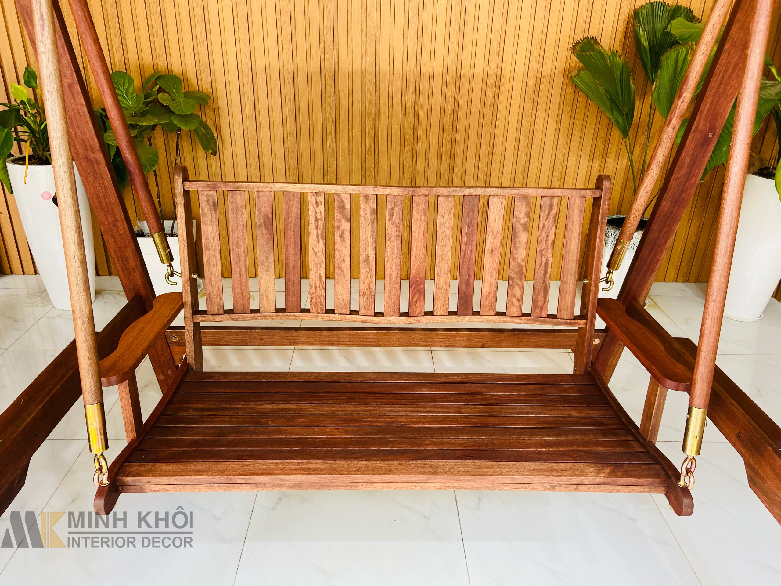 Xích đu gỗ Dầu có mái - XDG001