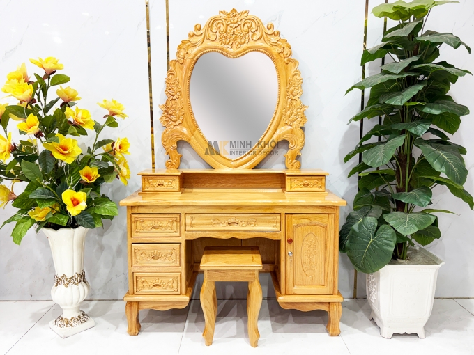 Bàn Trang Điểm Gỗ Gõ Đỏ Gương Trái Tim (Lớn) - BTD604